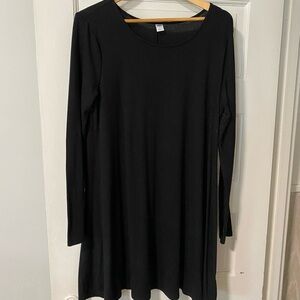 Elegant Black Long Sleeve Dress